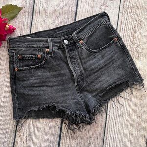b1 -- LEVI'S black destroyed cut off button fly women's denim shorts 26